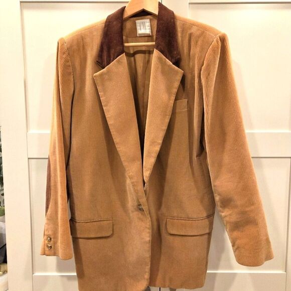 Clifford & Wills Jackets & Blazers - Vintage Clifford & Wills Corduroy Women's Camel Blazer Suede Collar Elbow Patch